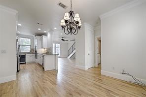 Building Photo - 4144 Grassmere Ln