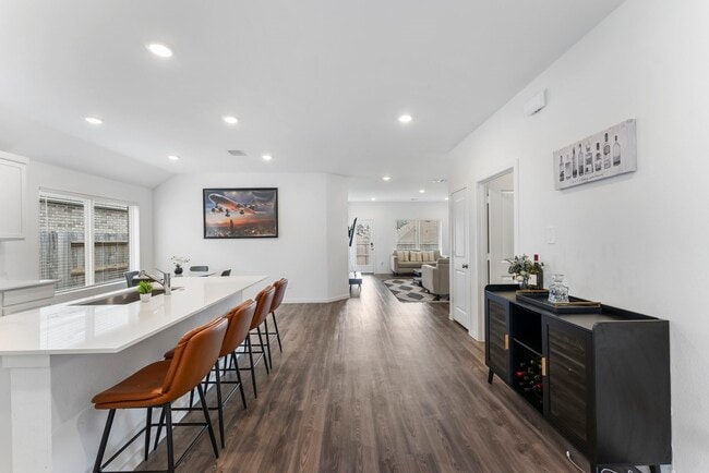 Building Photo - 3126 Stonebriar Dr