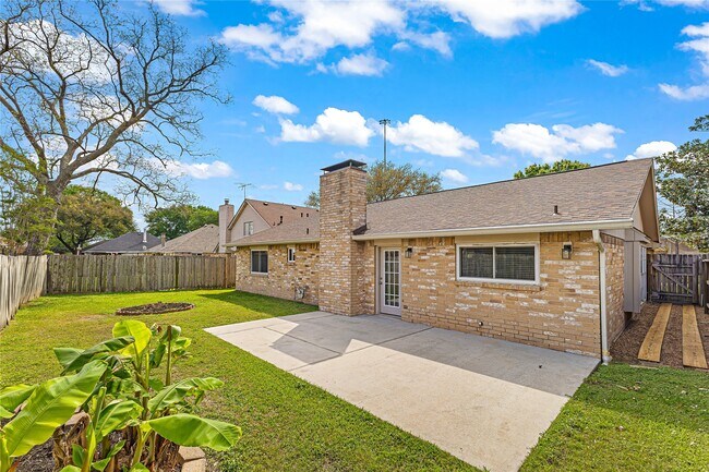 Building Photo - 8406 Windfall Ln