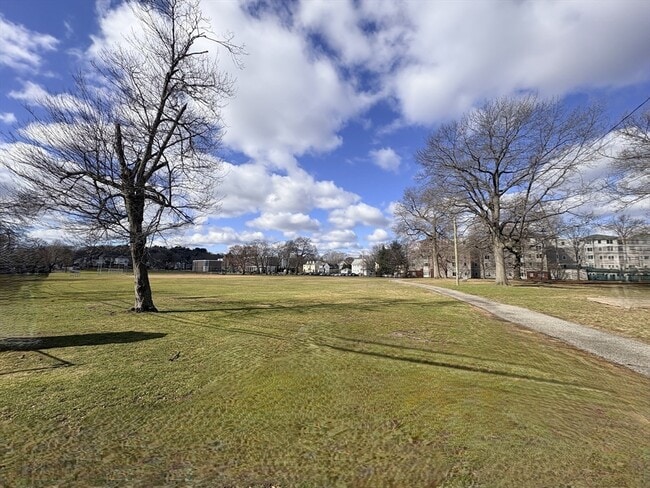 Building Photo - 32 Salisbury Rd