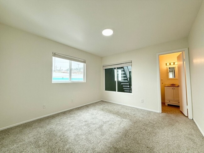 Building Photo - 670 Hillside Blvd
