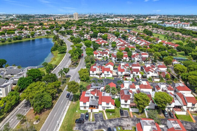 Building Photo - 693 NW 102 Pl