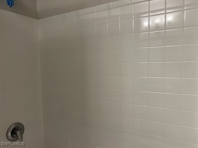 Building Photo - 202 E South St