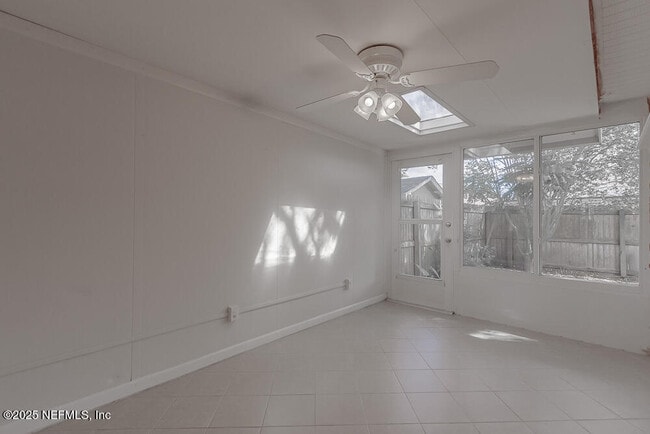 Building Photo - 1819 Ashmore Green Dr