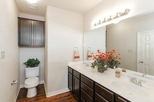 Building Photo - 295 Woodland Hills Dr