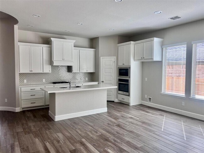 Building Photo - 288 Mallorn Ln