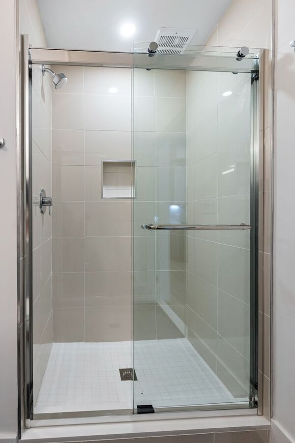 Building Photo - 2310 4th St NE