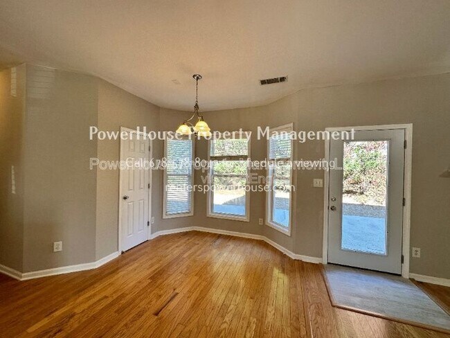 Building Photo - 2403 Walnut Tree Ln