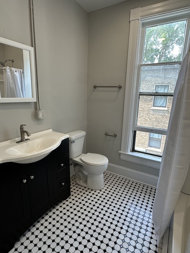 Building Photo - 278 Douglas-3