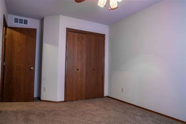 Building Photo - 11818 W Wilkinson Ct