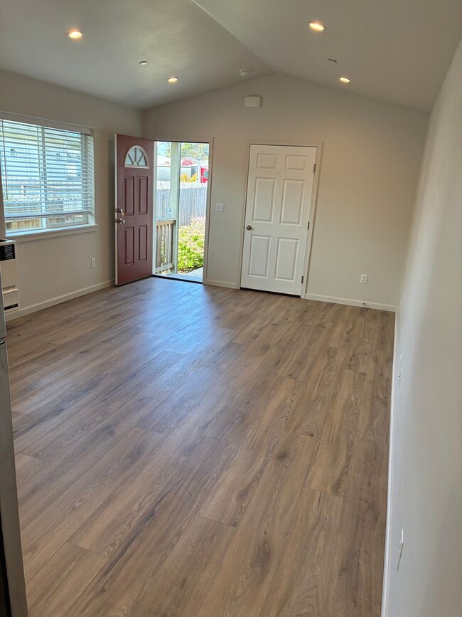 Building Photo - McKinleyville newer construction