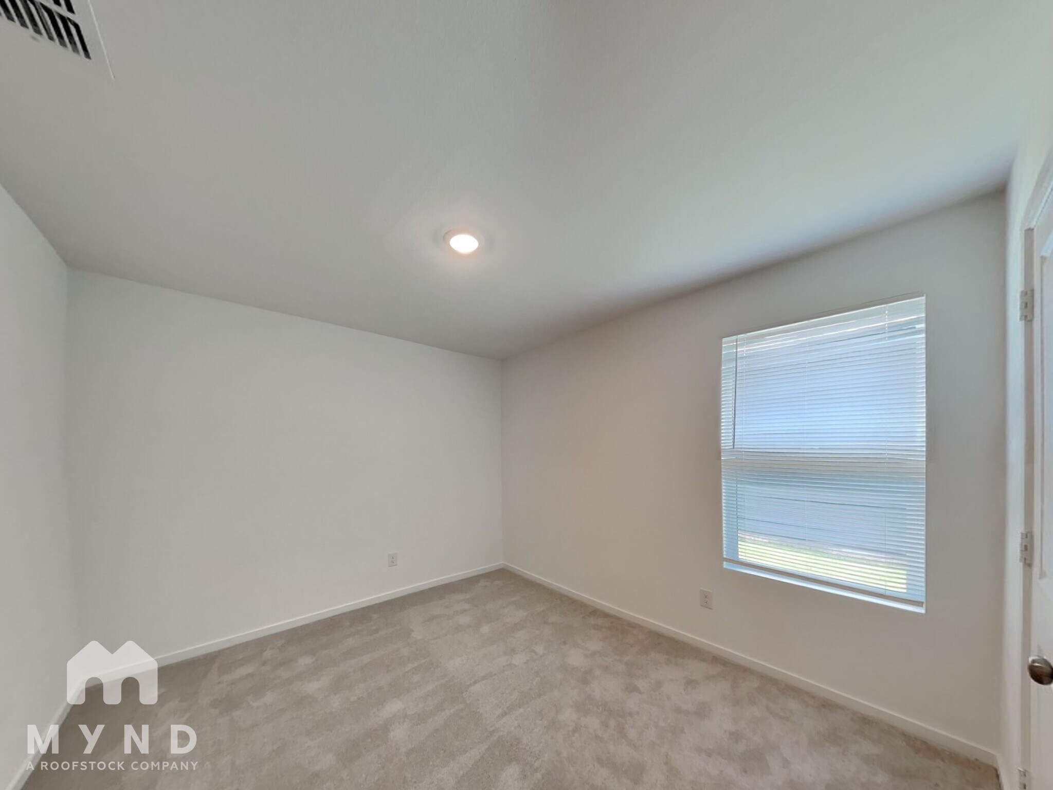 Building Photo - 242 Willow Wy