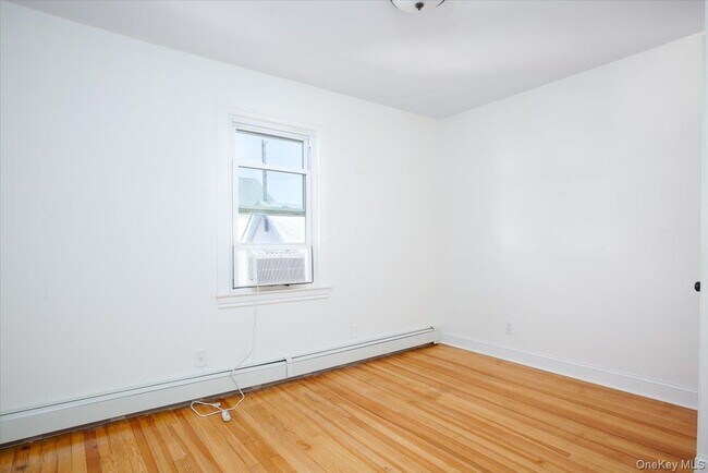 Building Photo - 310 Columbus Pkwy