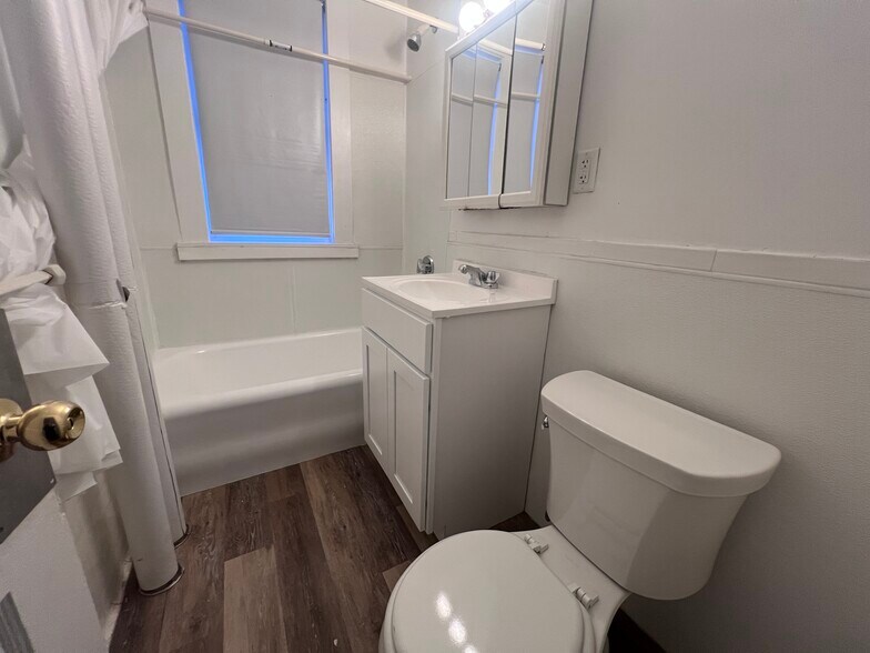 Building Photo - 1630 Commonwealth Ave