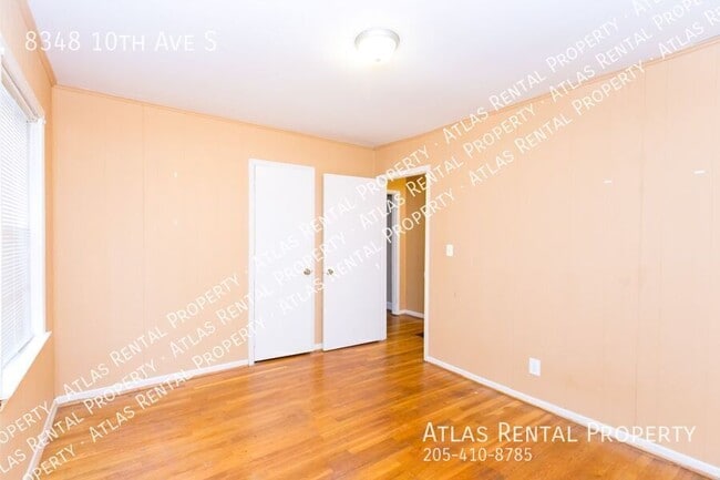 Building Photo - 8348 10th Ave S