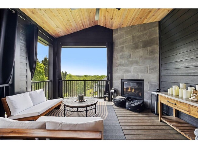 Building Photo - 6297 Yuma Ln N