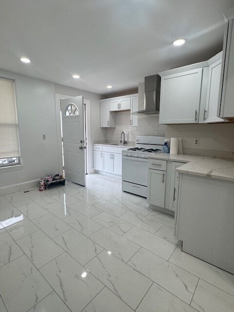 Building Photo - 25 Woodville St