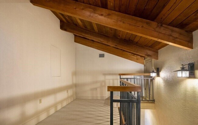 Building Photo - 10577 Down Lakeview Cir