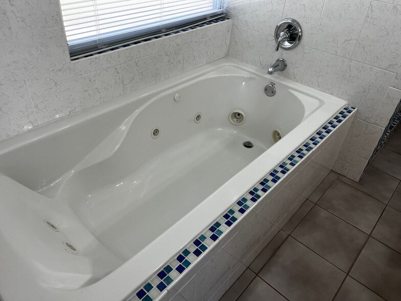 Building Photo - 5007 Terra Vista Way