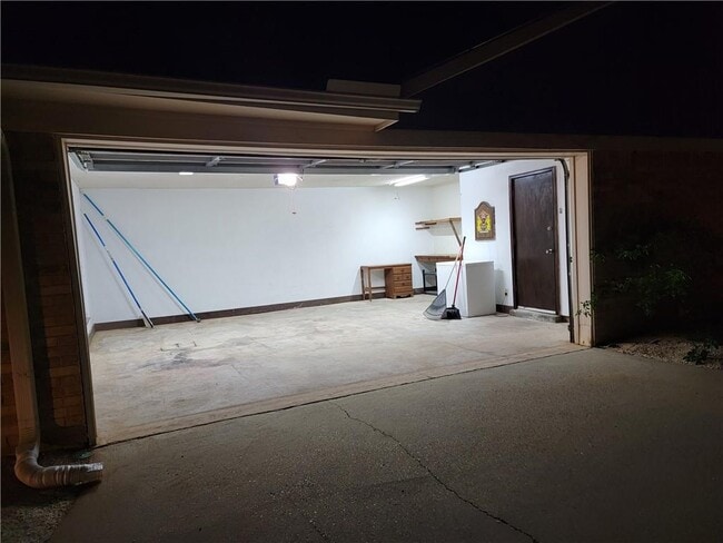 Building Photo - 8860 Dawes Point Dr