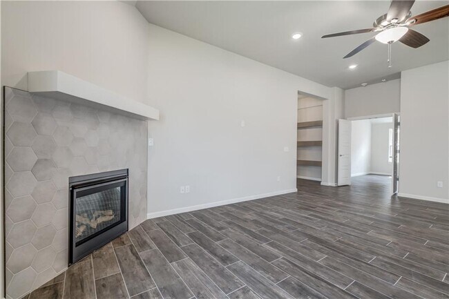 Building Photo - 6601 NW 150th Terrace