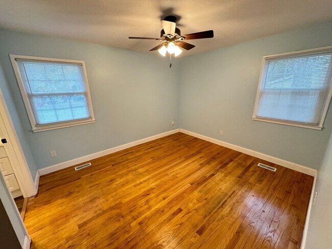 Building Photo - Three Bedroom Ranch Home in Garner