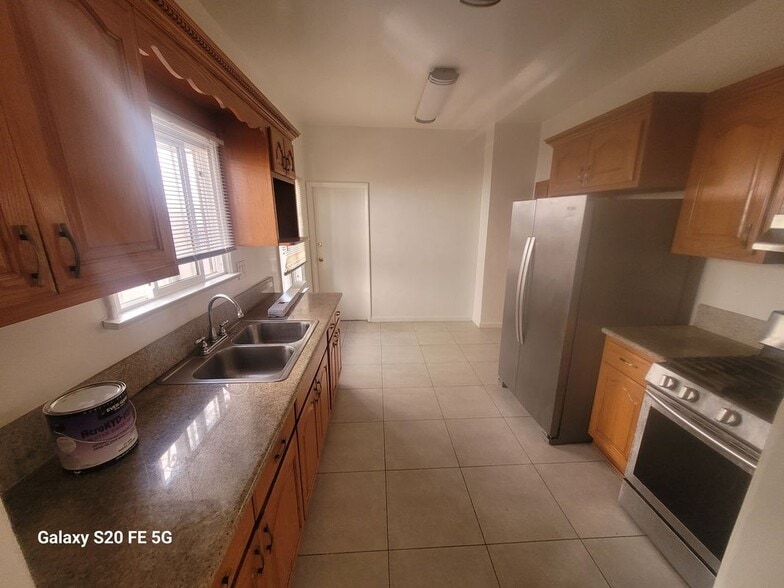 Building Photo - 4168 Garthwaite Ave