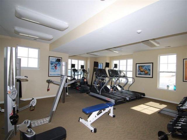 Building Photo - 3872 S Lake Dr