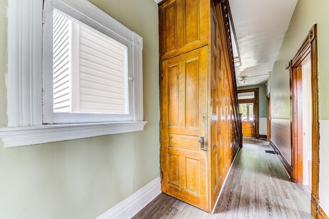 Building Photo - AVAILABLE AUGUST 2026 - Spacious Renovated 4 Bedroom, 1.5 Bath Home w/ AC!