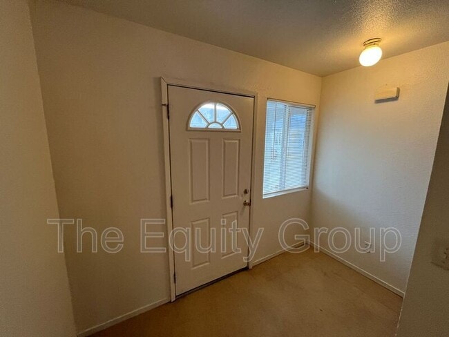 Building Photo - 1434 Cottage Pl