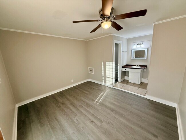 Building Photo - 603 S Jefferson Ave
