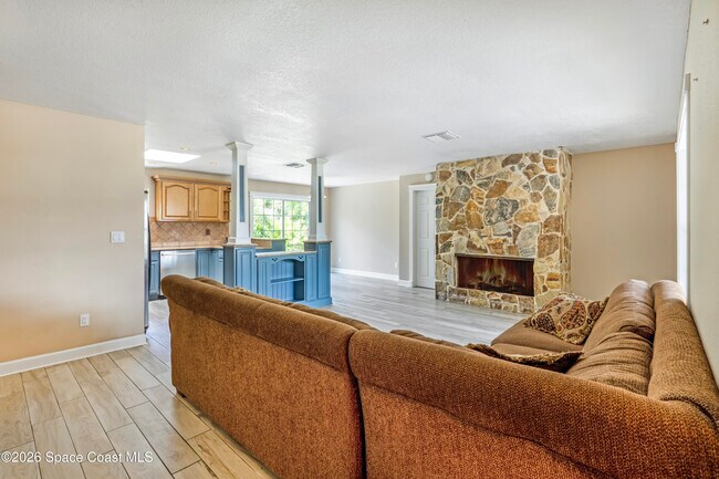 Building Photo - 317 Surf Dr