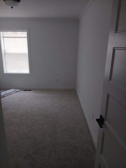 Building Photo - 315 Goswick Rd
