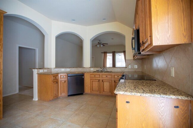 Building Photo - 5942 Turkey Creek