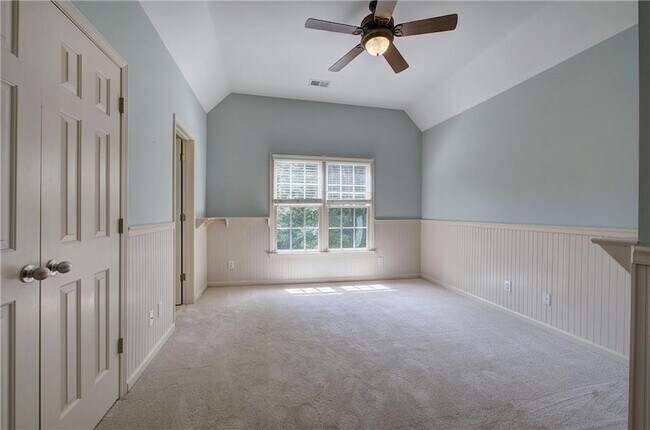 Building Photo - 2320 Starr Lake Dr NW