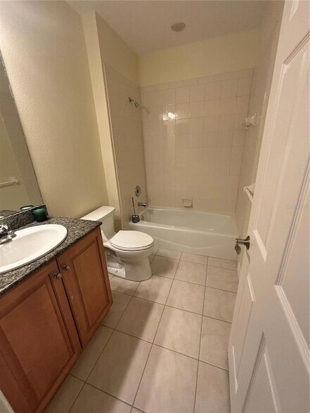 Building Photo - 3971 Square E Ln