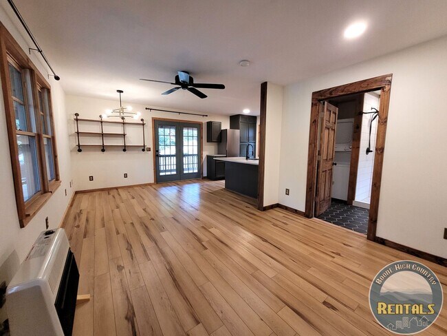 Building Photo - 3762 Rominger Rd