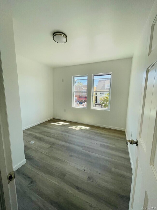Building Photo - 50-52-52 48th St