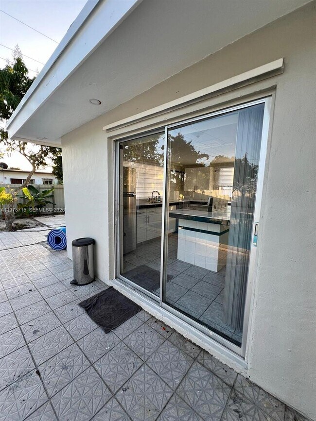 Building Photo - 20530 SW 115th Rd