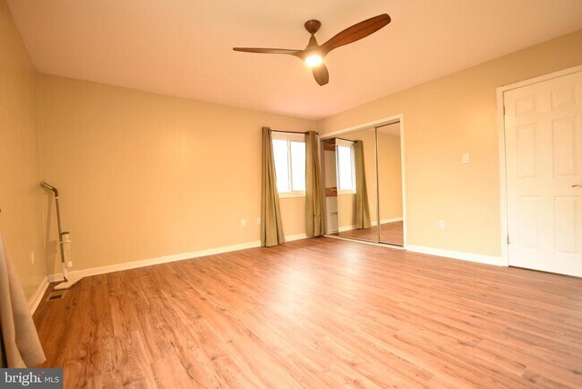 Building Photo - 111 Biscayne Ct