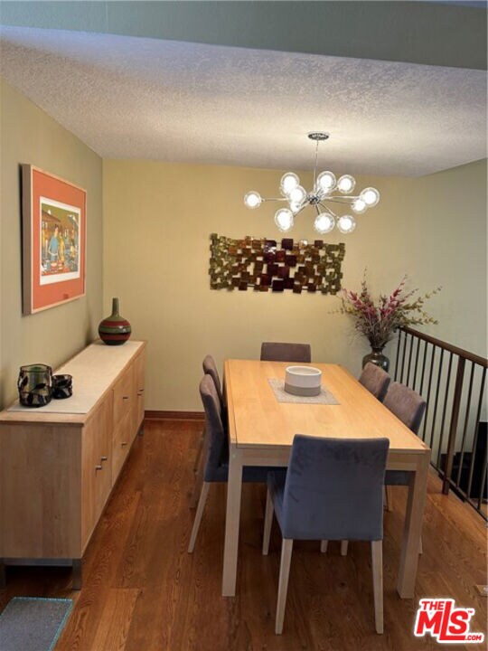 Building Photo - 7320 Balboa Blvd