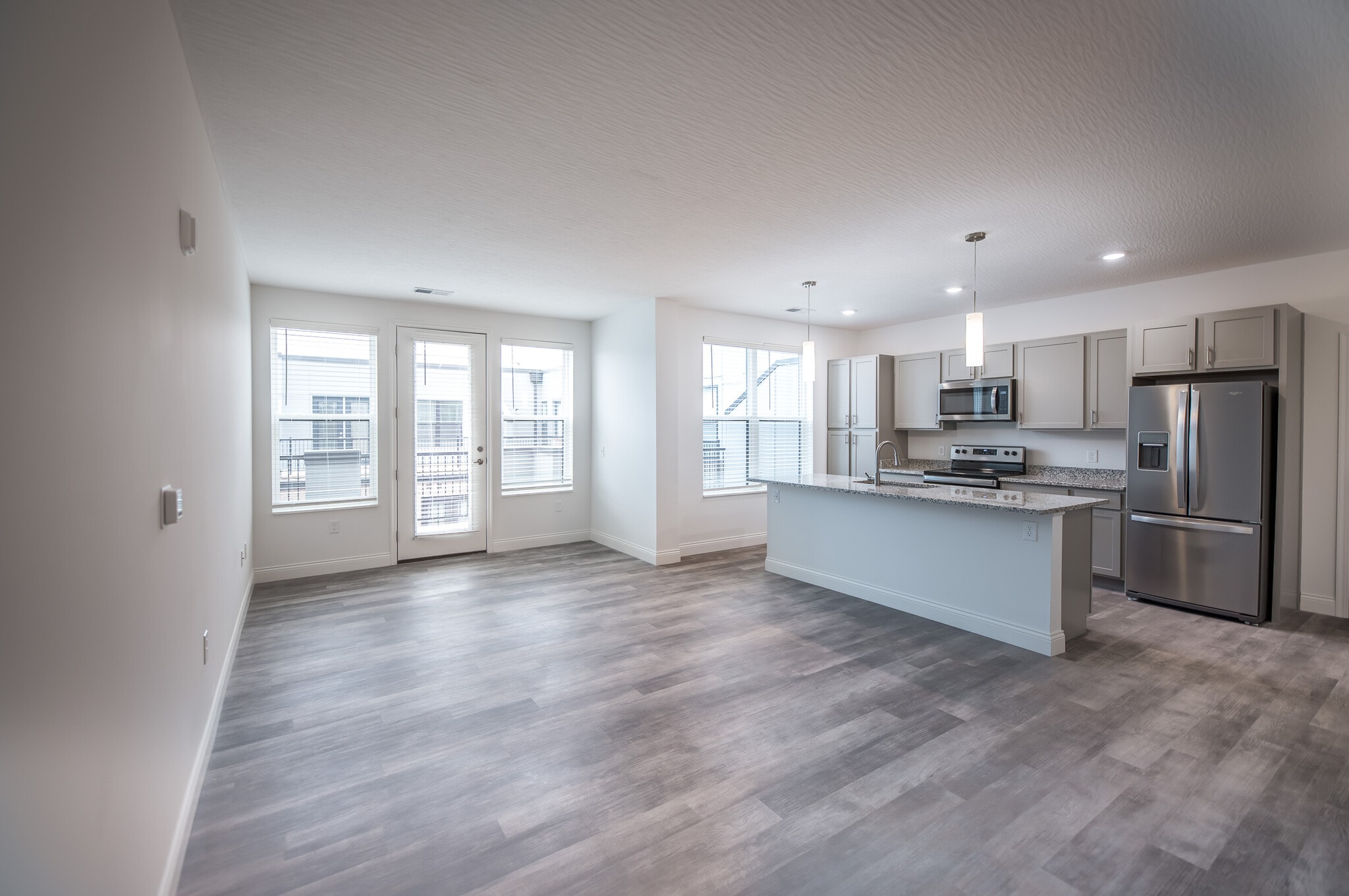 Makley Place Apartments 210 W 5th Ave Columbus OH 43201 Apartment