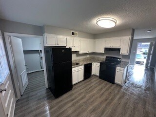 Building Photo - Mason Manor Apartments