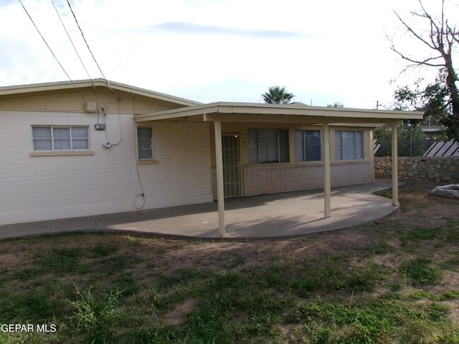Building Photo - 8005 Edgemere Blvd