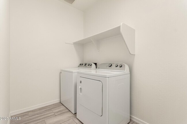 Building Photo - 2169 W Madisen Marie Ave