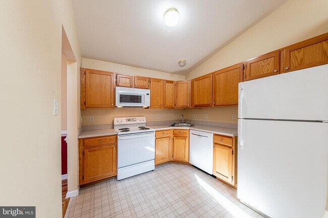 Building Photo - 110 Brookland Ct