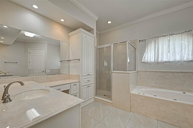 Building Photo - 11434 Elizabeth Brook Dr