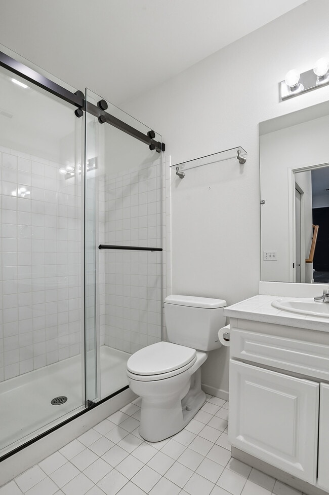 Building Photo - 619 Federal Ave E