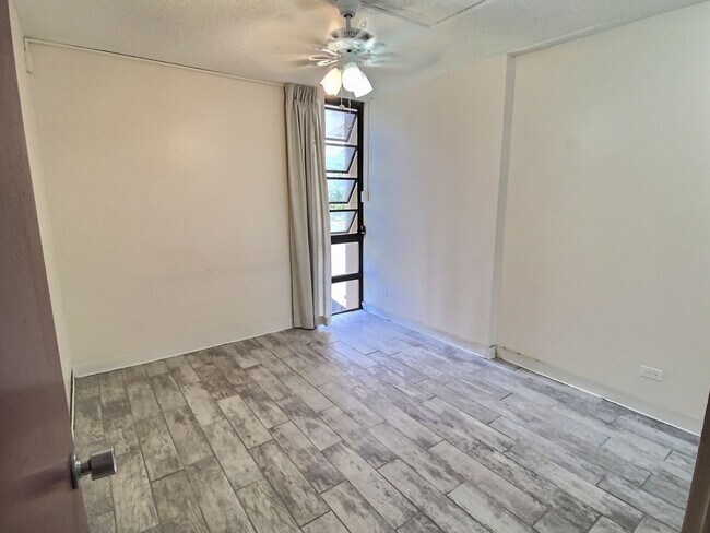 Building Photo - Discover Your Ideal Home in the Heart of T...