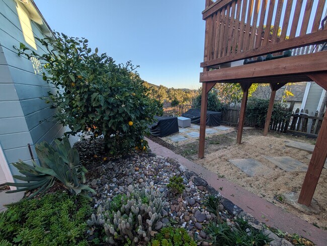 Building Photo - 4532 Reinhardt Dr